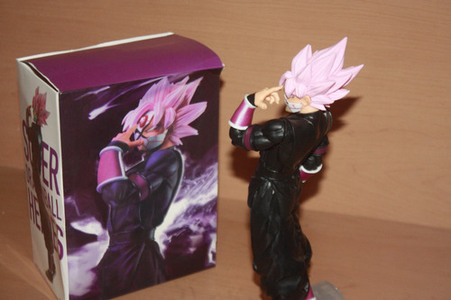 Figura Goku Rosa Zamasu (Usado)