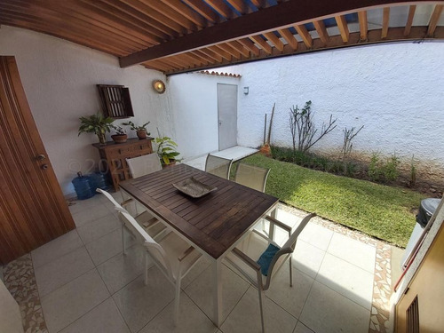 Imagen 13 de 16 de Casa Colinas De Tamanaco 22-11061-y Ymanol Elizalde 0414-3227631