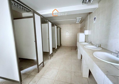 Galpón Con Oficinas En Ubicación Privilegiada (104002)