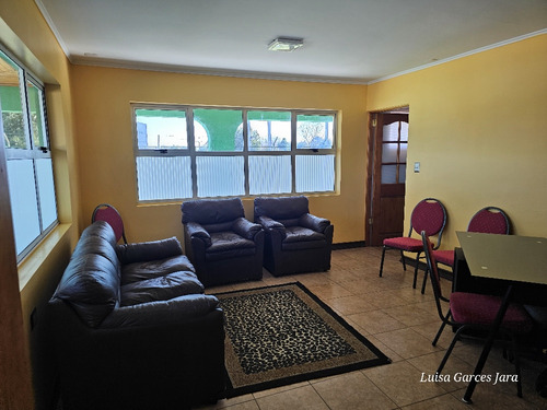 Bodega Con Oficinas Y Patio Pavimentado En Cabrero