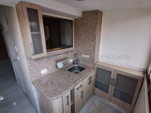 Imagen 13 de 14 de Apto En Venta 22-2274 Daisbelis Tarazona 0424-2925931