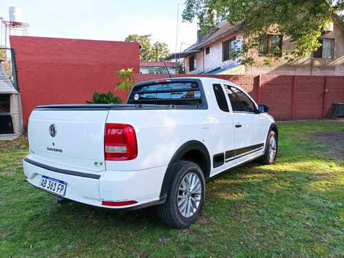 Imagen 9 de 15 de Volkswagen Saveiro 2017 1.6 Gp Cd 101cv Power