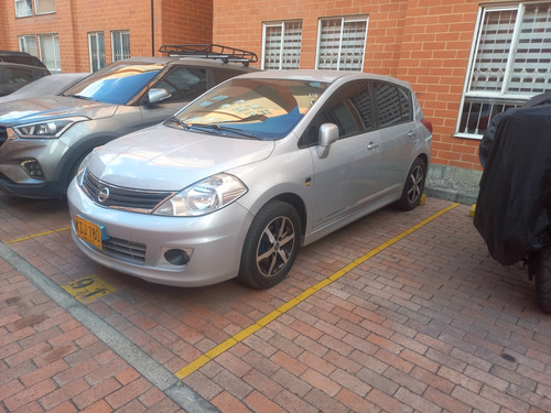 Nissan Tiida 1.8 Emotion