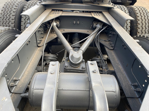 Imagem 7 de 9 de Volvo Fm 420 6x4