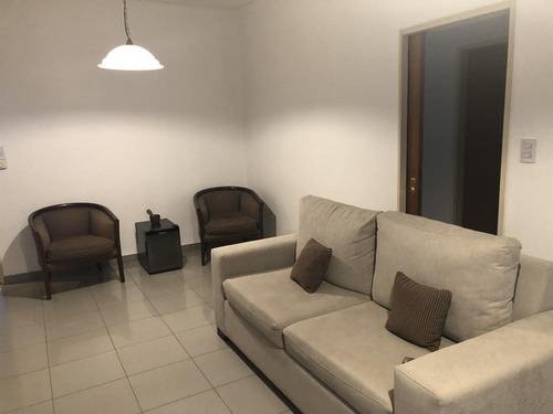Imagen 29 de 30 de Casa Chalet En Venta - 4 Ambientes - Parque Y Pileta - Permuta - Ituzaingo / Padua