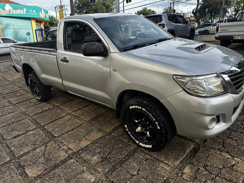 Toyota Hilux 3.0 Cab. Simples 4x4 2p