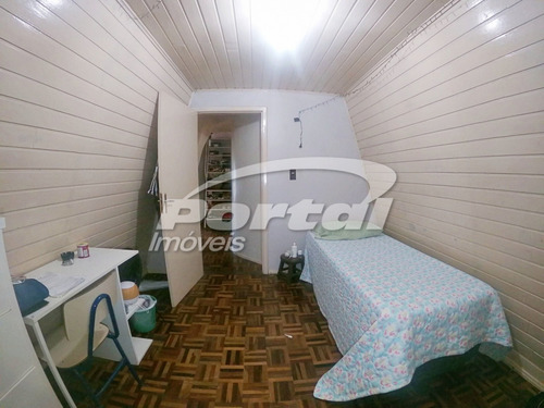Chalé Com 4 Quartos, Sendo 2 Suítes, No Bairro Nossa Senhora Da Paz Em Bal. Piçarras. (cód. 10465) - 35710465v