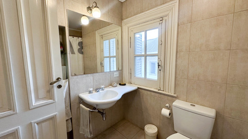 Venta Casa 7 Ambientes Estilo Alemán Pileta Martínez