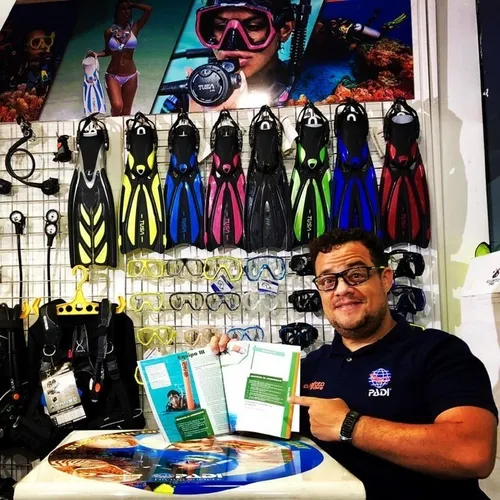 Padi Divemaster Curso De Buceo