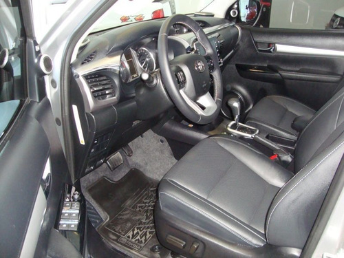 Toyota Hilux 2.8 Cd Srx 177cv 4x2 At