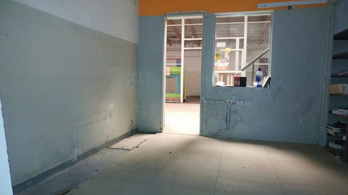 Imagen 12 de 20 de Oficina En Venta. Muy Buen Estado. Escucha Oferta!!!