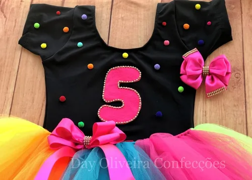 Festa neon roupa 2025