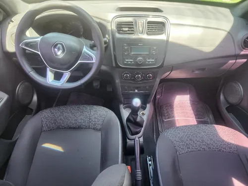 Renault Logan life
