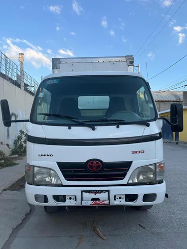 Hino 300 616 Long