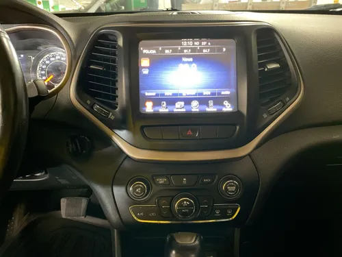 Jeep Cherokee 3.2 Longitude