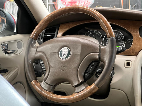 Jaguar X-Type 2.5 V6 At