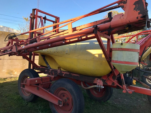 Imagen 4 de 9 de Pulverizador Barbuy 3000 Lts De 18 Mts
