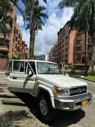 Land Cruiser Serie 76 V6 4.0