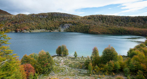 Patagonia, 2.800ha Excepcional Estancia Lago Bravo