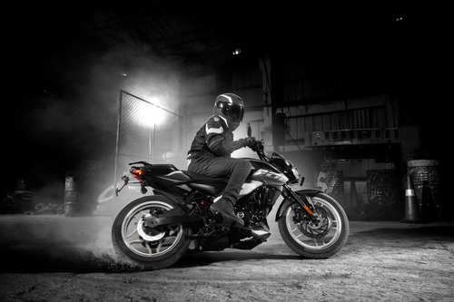 Imagen 14 de 16 de Bajaj Rouser Ns 200 0km