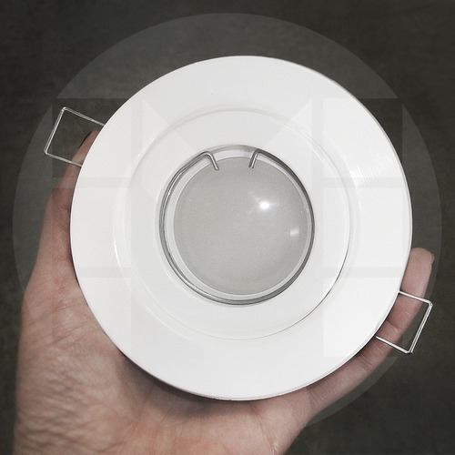Imagen 8 de 10 de Spot Led Embutir Circular Plastico Con Dicro Led 7w Pack X20