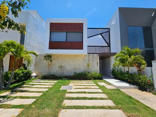 Venta De Villa En Bahía De Banderas