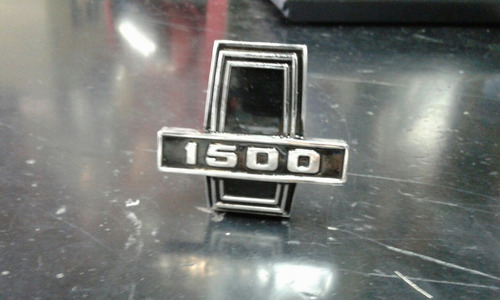 Insignia Rejilla Dodge 1500  (metal Cromado)