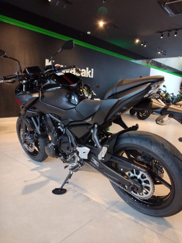 Kawasaki Z650 Preta 0km Modelo 2021 - 3