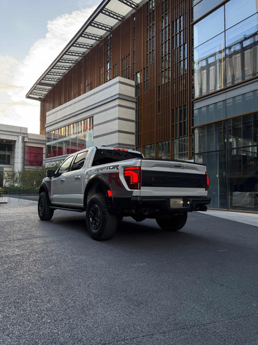 Ford Lobo Raptor 5.2 V8 R 4Wd At