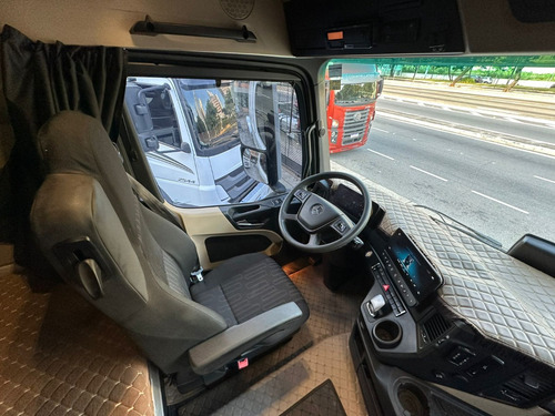 Mb 2548 Actros Ano 2022 Teto Alto 6x2 Único Dono Financia