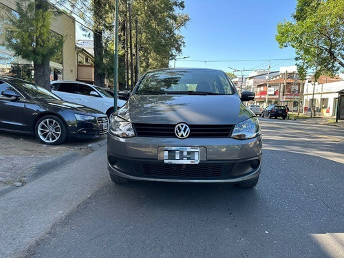 Imagen 5 de 24 de Volkswagen Fox Comfortline 1.6 3 Puertas 2013 U/mano 45.000k