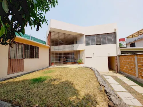 Casa En Venta En Fraccionamiento Las Brisas, Temixco Morelos