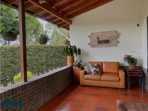 Casa Finca Con Cancha De Futbol(mls#248541)