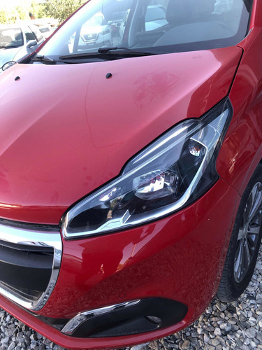 Imagen 10 de 22 de Peugeot 208 1.6 Feline 2018 70.000km