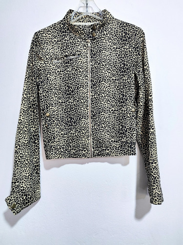 Campera Animal Print Con Cuello Mao Impecable