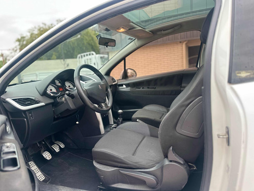 Peugeot 207 1.4 Active 75cv
