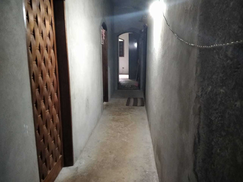 Imagem 8 de 13 de Vendo Chácara Com Casa
