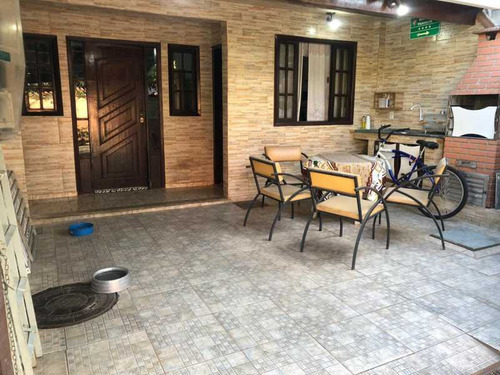 Imagem 4 de 15 de Ampla Casa Com 4 Quartos Em Condomínio Fechado. Ótima Localização, Próximo À Padaria, Supermercado, Escolas, Estação De Trem E Via Light - Sicn40001