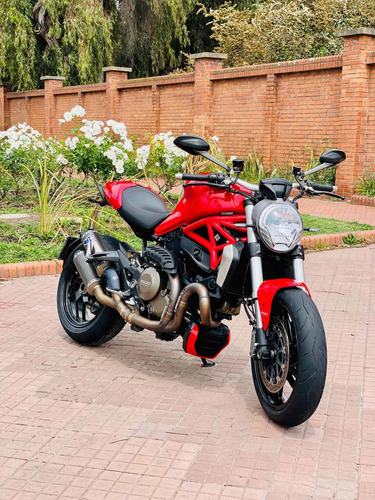 Imagen 3 de 18 de Ducati Monster 1200 Unica, No Ktm, No Bmw Gs, No Multistrada
