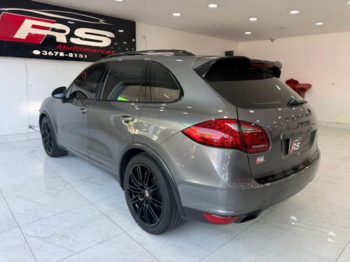Porsche Cayenne 4.8 V8 S 5p
