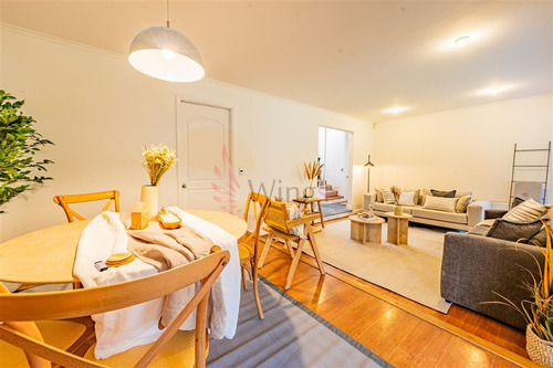 Casa En Venta De 4 Dorm. En Colina