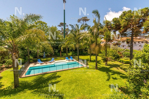 Chalet En Punta Del Este- Ref: 3162