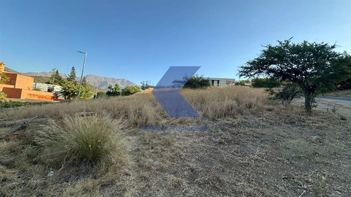 Venta De Exclusivo Sitio - Club De Golf Valle Escondido