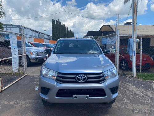 Imagen 2 de 14 de Toyota Hilux 2016 2.7 Cabina Doble Sr Mt