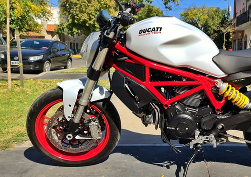 Ducati Monster 797