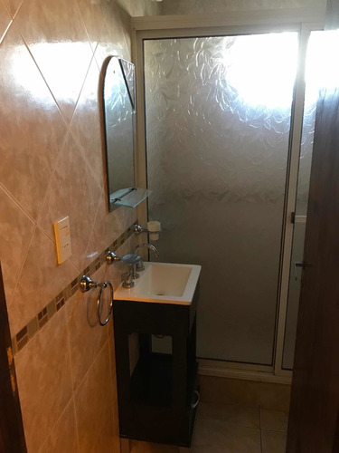 Complejo De Alquiler Temporario Con Piscina Climatizada