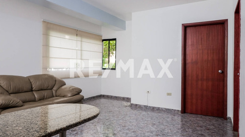Imagen 2 de 14 de Apartamento En Alquiler En La Trigaleña