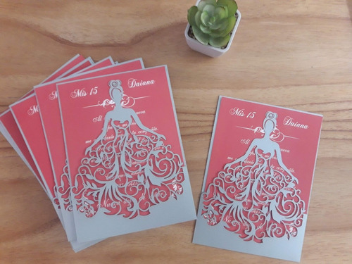 Invitaciones De 15 Años Tarjetas Muñeca Princesa Calada