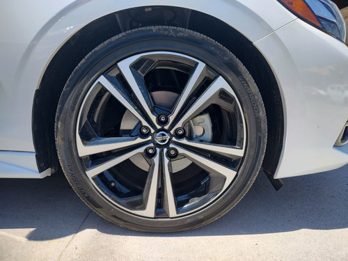 Imagen 10 de 15 de Nissan Sentra 2021 2.0 Sr Bi-tono At