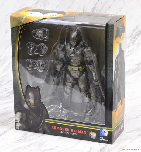 Boneco Batman Armored Mafex Action Figure Batman Vs Superman Boneco Batman Armored Mafex Action Figure Batman Vs Superman